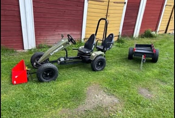 Berg Toys Jeep Revolution Trampbil