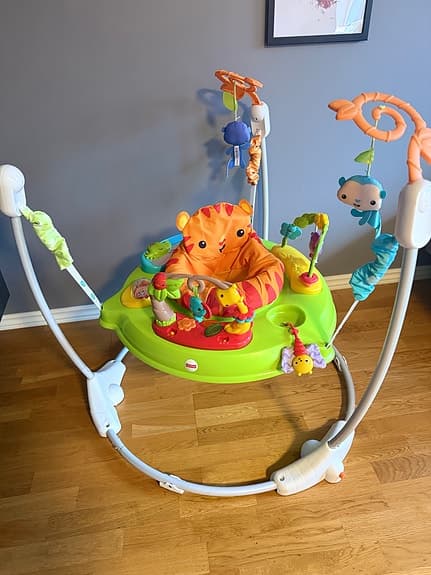 Fisher-Price hoppgunga / activity center för bebis