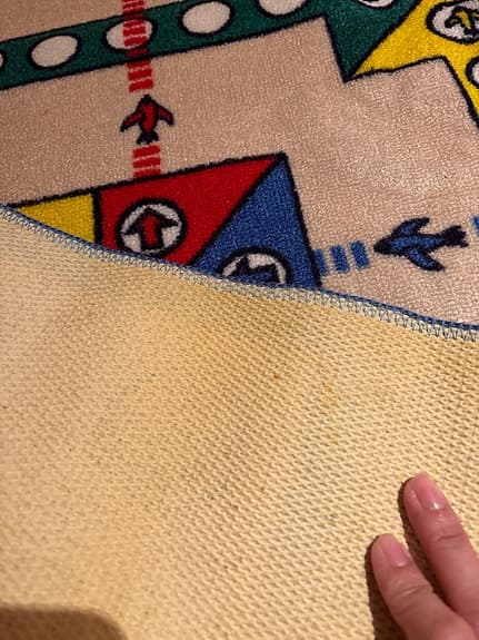 Spelmatta Fia med knuff flerfärgad