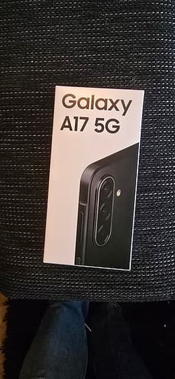 Samsung Galaxy A17 5G mobil 128 GB svart