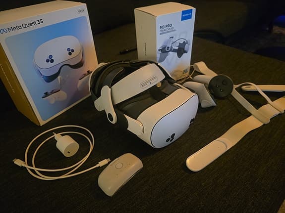Meta Quest 3s VR-headset med BOBOVR M3 Pro huvudband