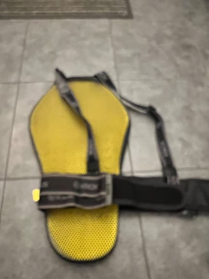 Knox Micro-Lock ryggskydd gul/svart