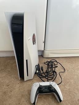 Sony Playstation 5 spelkonsol vit med handkontroll