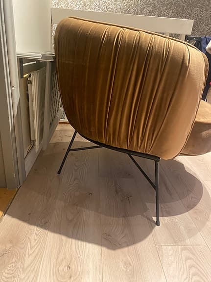 Två Fina fåtöljer