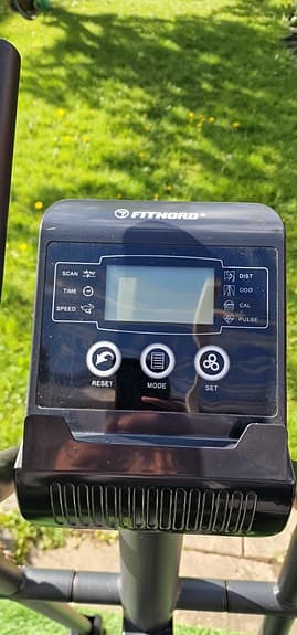 FitNord Hiker 100R crosstrainer med display