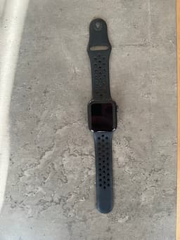 Apple Watch SE 40 mm