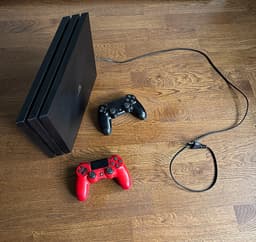 PlayStations 4Pro 2TB till salu