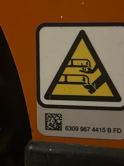 Stihl iMow robotgräsklippare med laddstation