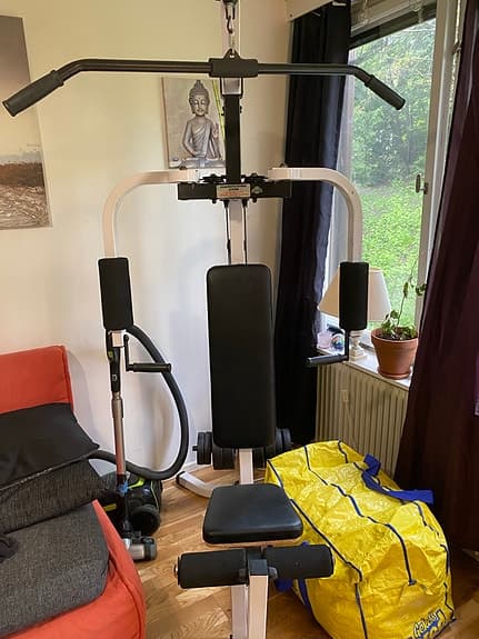 Hardcore Gym multigym träningsstation svart/vit