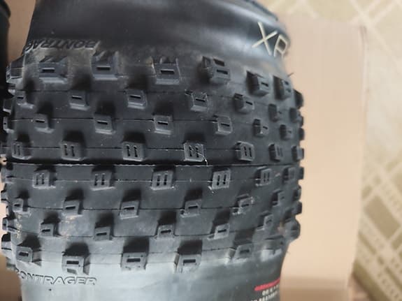 2st Bontrager XR2 29x3.0 Team Issue TLR