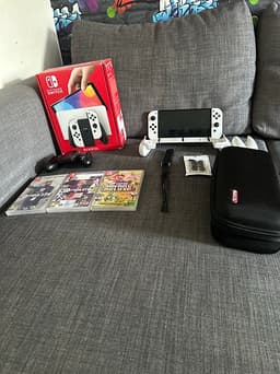 Nintendo Switch OLED+spel och tillbehör