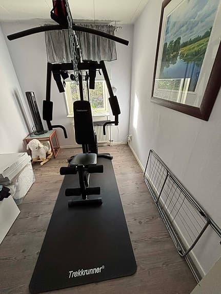 Träningsmaskin multigym med vikter