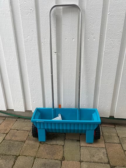 Gardena gödselspridare