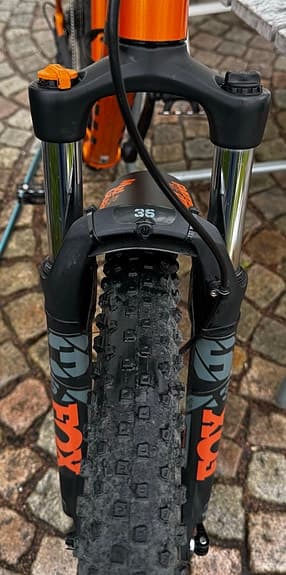 Sr Suntour Framgaffel (Fox 36 Decaler)