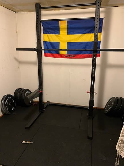 Komplett hemmagym - Recoil Half Rack + 197,5 kg vikter + stång & bänk