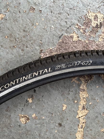 2 st dubbdäck till cykel 37-622