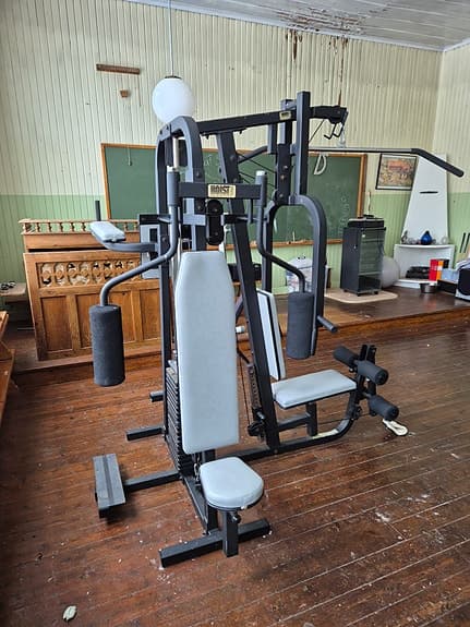 Multigym träningsstation med vikter