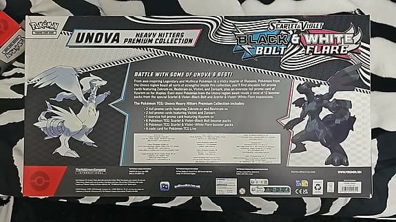 Pokémon Nova Heavy Hitters Premium Collection