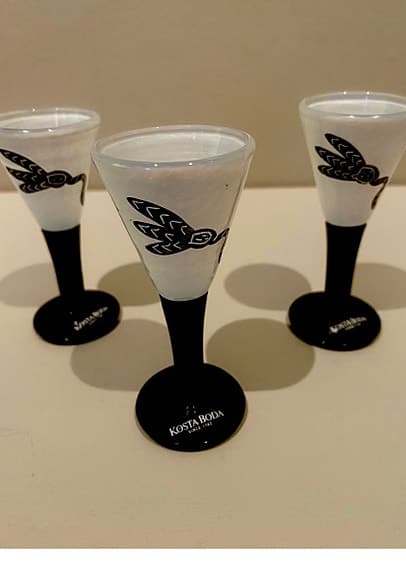 Signerade snapsglas ”Caramba”  Ulrica Hydman Vallien