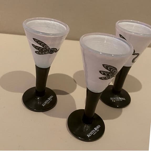 Signerade snapsglas ”Caramba”  Ulrica Hydman Vallien