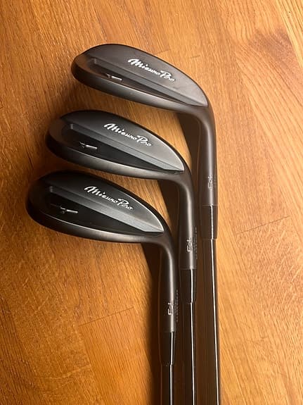 Mizuno Pro T3 wedgar 52° 56° 60° svarta