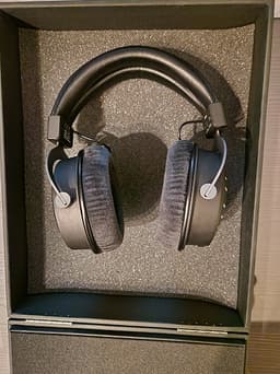 Beyerdynamic DT 1990 Pro over-ear hörlurar