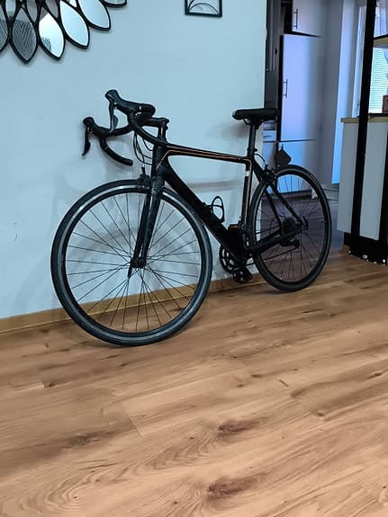 Kolfiber-Racercykel