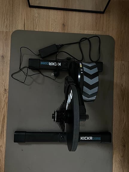 Wahoo Kickr Core 2 cykeltrainer svart