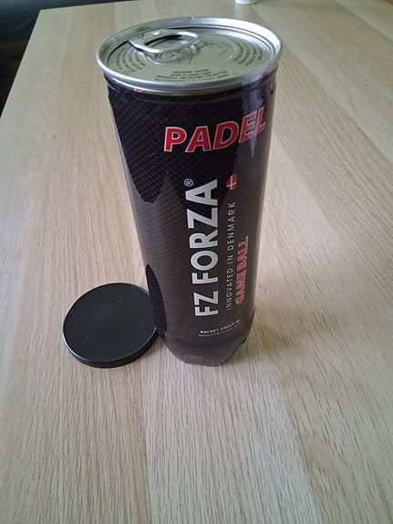 Padel bollar