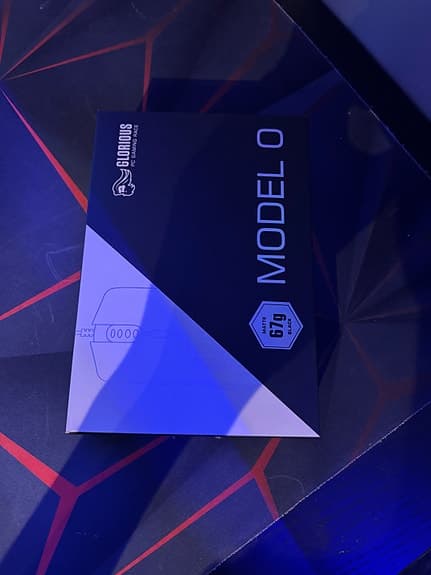 Glorious Model O gamingmus svart