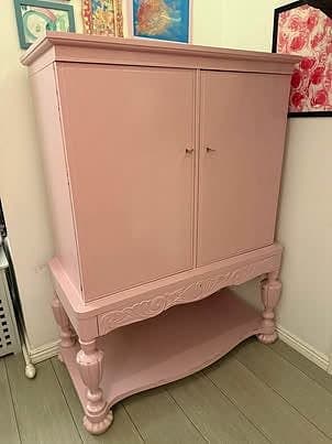 Skåp rosa
