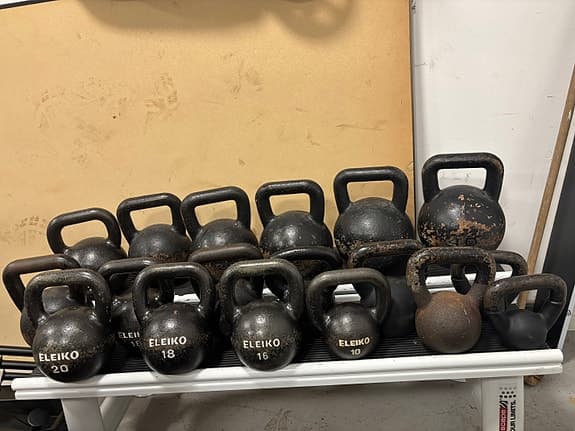 Set kettlebells 266kg bla Eleiko inkl ställ.