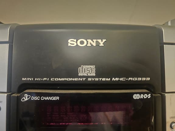 Sony Mini Hi-Fi Komponentsystem MHC-RG333 med 3-skivors.