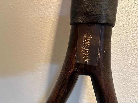 Artwood - Tennisracket i mörkt trä (prydnad)