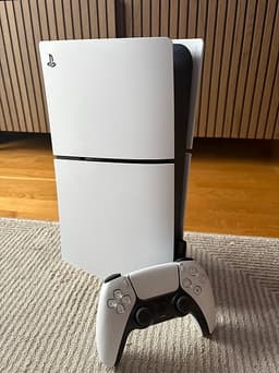 PlayStation 5 Slim Digital Edition (nyare E-chassi version)