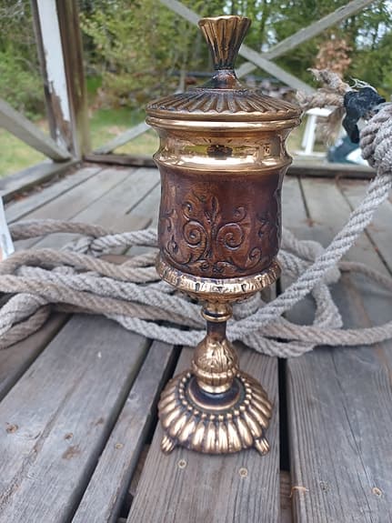 Bägare skål med lock i mässing