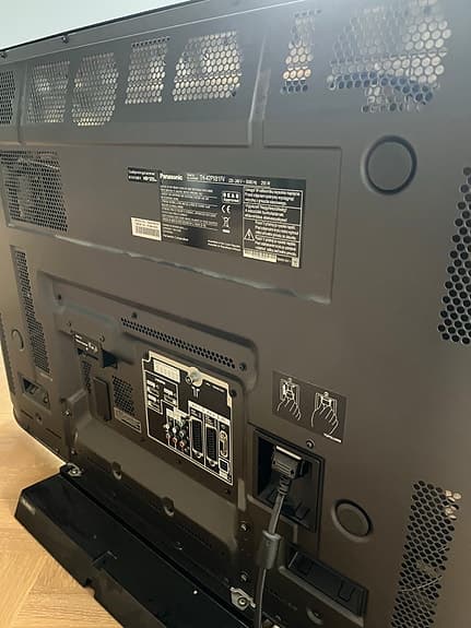 Panasonic  42 tums TV,  svart