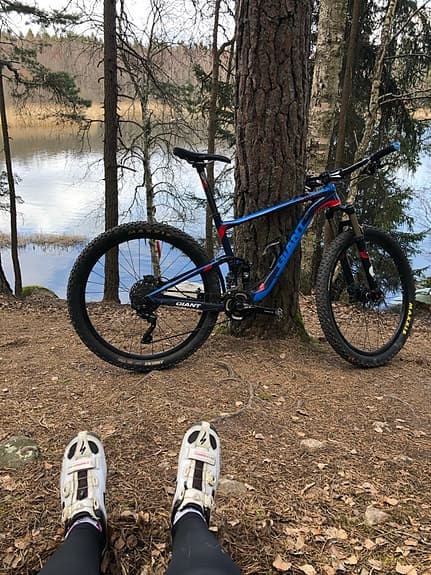 Giant heldämpad mountainbike 27,5" M unisex blå/röd