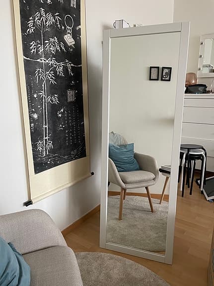 IKEA helkroppsspegel med vit ram