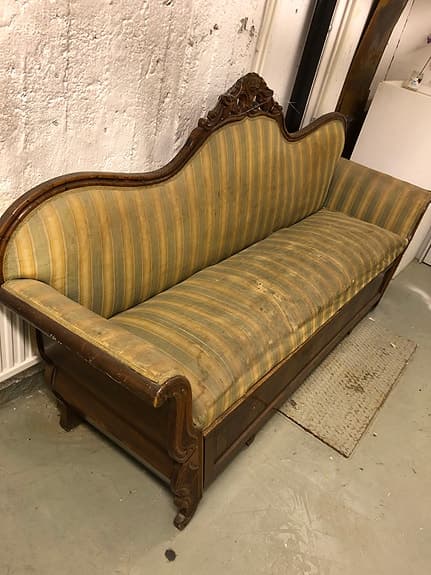 Antik soffa