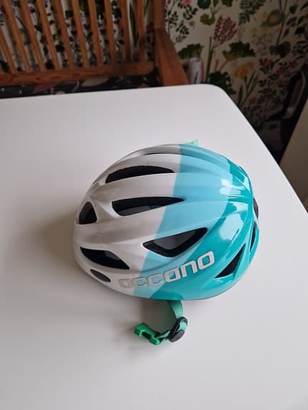 Occano barncykelhjälm 51–55 cm turkos/vit