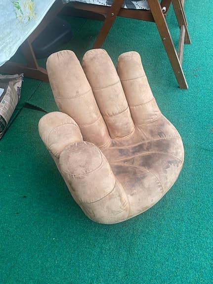 Barnfåtölj i mocka hand