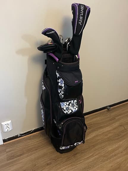 Golfset med vagn och bag dam vänster