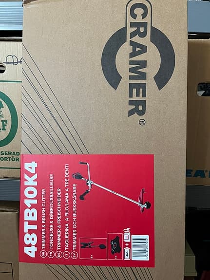 Cramer gräs- och busktrimmer 48V,  med batteri och laddare, ny i kartong