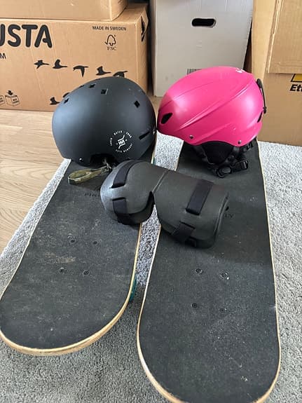 Firefly skateboards med hjälmar och skydd