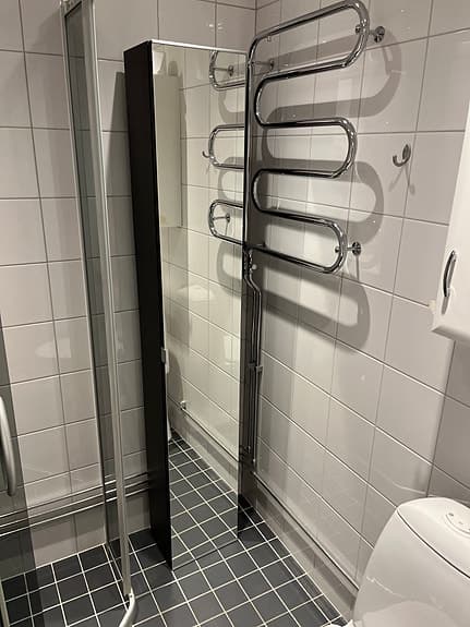 Skåp med spegel för badrum eller hall (IKEA Lillången)