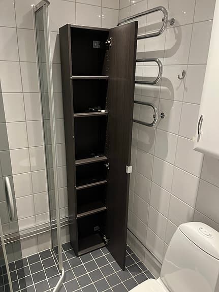 Skåp med spegel för badrum eller hall (IKEA Lillången)