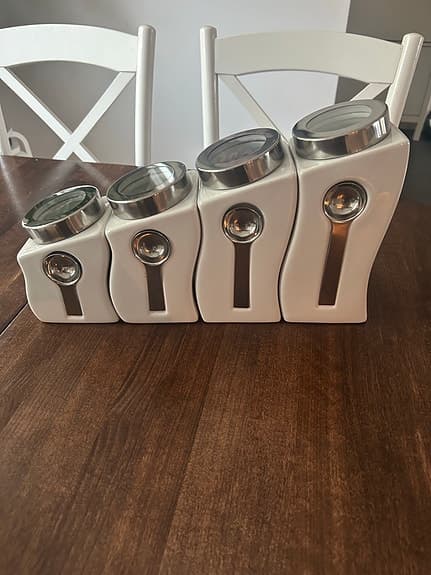 Förvaringsburkar i porslin