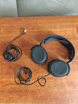 SteelSeries Arctis 5 2019 edition - gamingheadset svart med RGB-belysning