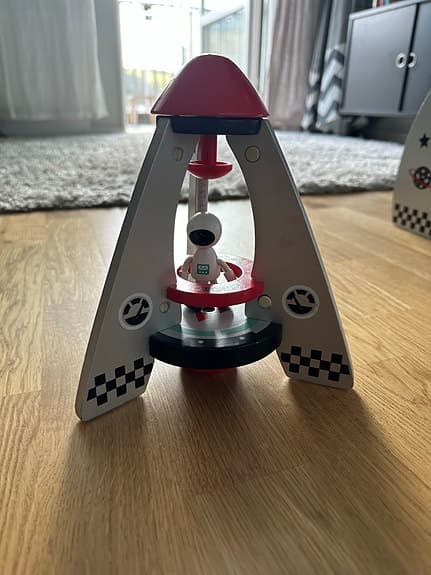 Hape Rymdstation + Tillbehör